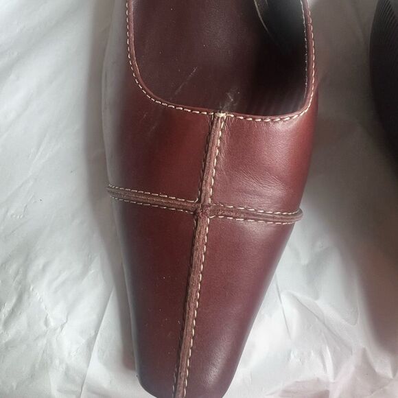 M.Patrick Wine Low Heel Shoe - Picture 5 of 11